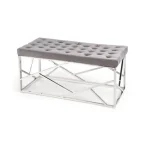 Klop POPY . Klop POPY je zelo praktična in stabilna. Narejena je iz blaga v sivi ali temno modri barvi, noge pa so iz kromiranega jekla v srebrni barvi.