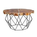 Klubska miza ADANYA D80 ima vrh iz tikovine z naravnim zaključkom in jeklene noge. Oblike in velikost, ki jih tvori les, so samo okvirne. Material: - Les -