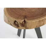 Klubska miza ARON D32 ima vrh iz lesa in jeklene noge. Oblike in velikosti, ki jih tvori les, so samo okvirne, izdelek se lahko razlikuje od slike. Dimenzije: