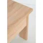 Klubska miza FINN . Klubska miza FINN je zelo kvalitetna in stabilna. Prednost te edinstvene mizice je ta, da se mizica lahko enostavno dvigne in raztegne.