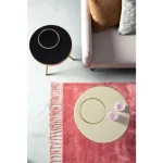 Klubska miza KESAR črna D40 . Klubska miza KESAR je narejena iz kovinske kontrukcije z medeninastim zaključkom. Zgornji del ima emajliran zaključek.