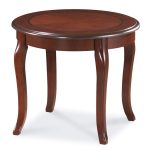 Klasično oblikovana klubska mizica MONACO MINI je zelo kvalitetna in stabilna. Mizna plošča je narejena iz MDF-a in furnirja, podnožje mizne plošče pa je