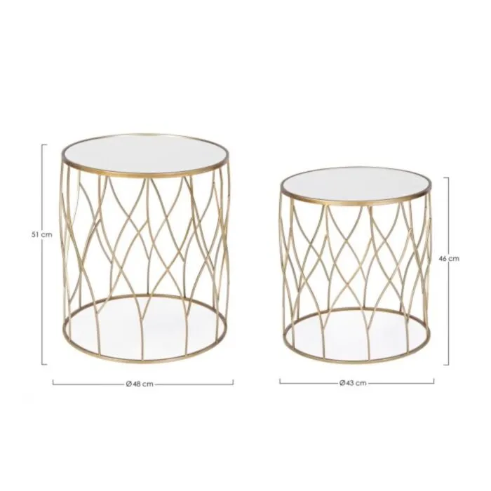 Klubska miza SET2 ELENOR J16 . Klubska miza ELENOR je sestavljena iz kovinskega ogrodja, prašno barvanega (zlata barva). Mizna plošča je iz stekla.