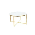 Klubska miza ALMA je moderna in se lepo poda v vsak prostor z minimalistično in elegantno ureditvijo. Podnožje je narejeno iz kovine v zlati barvi. Plošča