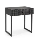 Klubska mizica DORSET 1C . Klubska mizica DORSET 1C s predalom v modernem dizajnu je eleganten kos pohištva, ki se odlično poda v vsak prostor. Celotna