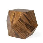 Klubska mizica EGYPT . Klubska mizica EGYPT je narejena iz lesa in je poliuretansko barvana. S svojo barvo in obliko se odlično poda v vsak prostor, ne glede