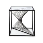 Klubska mizica ESPIRAL 48X48 . Klubska mizica ESPIRAL 48X48 ima jekleno okvirje in top iz kaljenega stekla. Material: - Jeklo - Kaljeno steklo Barva: - Črna