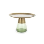 Klubska mizica FIFI zlata . Klubska mizica FIFI modernega videza bo popestrila vsak prostor. Mizna plošča je narejena iz kovine v zlati barvi. Mizno