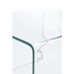 Klubska mizica IRIDE je praktična in elegantna. Narejena je iz stekla debeline 10 mm. Zaradi svoje oblike se prilega v vsak prostor. Narejena je iz