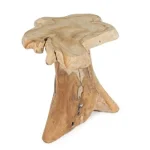 Klubska mizica KAVIR 40X40 ima naravni zaključek, oblike in mere ki jih ustvarja les, so samo okvirne. Ker so izdelki ročno narejeni se lahko razlikujejo