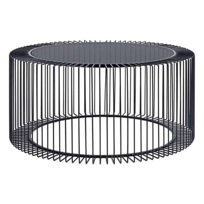 Klubska mizica KIERAN D80 . Klubska mizica KIERAN D80 je eleganten kos pohištva, ki popestri vsak prostor. Narejena je iz kovine. Vrh je narejen iz kaljenega