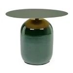 Klubska mizica NALIMA D50 zelena . Klubska mizica NALIMA D50 zelena je moderna in elegantna okrogla miza s premerom 50 cm, ki v vsak prostor prinese svežino