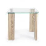 Klubska mizica NEW ARLEY 55X55 natur . Klubska mizica NEW ARLEY 55X55 natur je narejena iz MDF-ja objetega v melaminski papir z učinkom lesa. Ima kaljeno