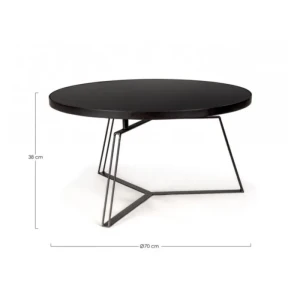 Klubska mizica ZAIRA D70 črna . Klubska mizica ZAIRA D70 črna je stabilna okrogla miza z elegantnim dizajnom. Narejena je iz črno prašno lakirane kovine.