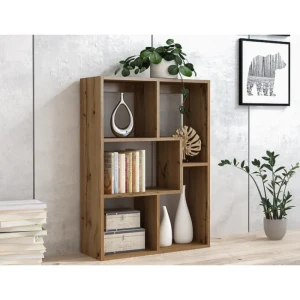 Knjižna polica BELLA 2 . Knjižna polica BELLA je narejena iz kvalitetne laminirane plošče v hrast barvi. Material: - Laminirana plošča Barve: - Hrast