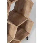 Knjižni poličnik WAHIDA . Knjižni poličnik WAHIDA ima kovinsko osnovo ter okvir iz lesa. Ima veliko prostora za shranjevanje in organizacijo različnih