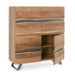 Komoda 2A-2A ARO je eleganten kos pohištva, ki popestri vaš prostor. Njen poseben dizajn vas bo navdušil, saj prinese vašemu prostoru eleganco in