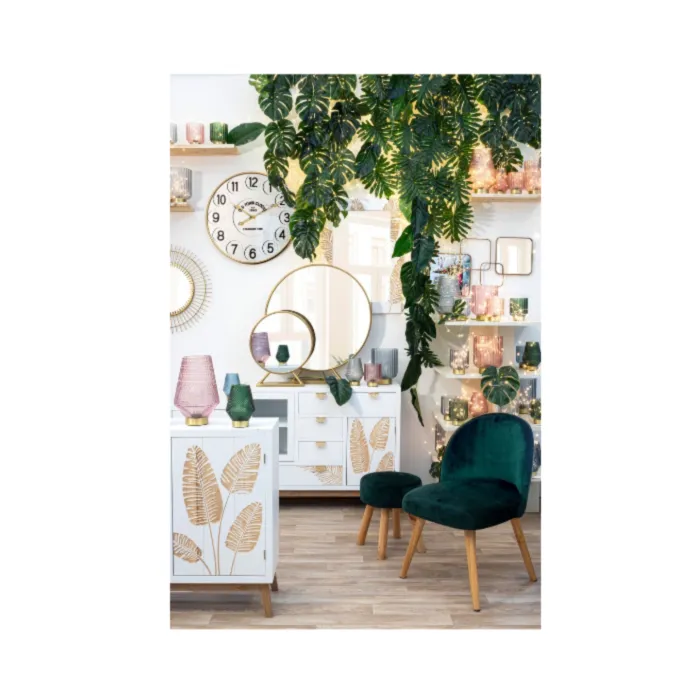 Komoda 2A-4C FOLIUM Komoda 2A-4C FOLIUM . Komoda 2A-4C FOLIUM je eleganten kos pohištva, ki popestri vaš prostor. Njen poseben dizajn vas bo navdušil, saj prinese vašemu