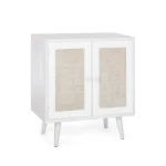 Komoda 2A MONTIEL je eleganten kos pohištva, ki popestri vaš prostor. Njen poseben dizajn vas bo navdušil, saj prinese vašemu prostoru eleganco in