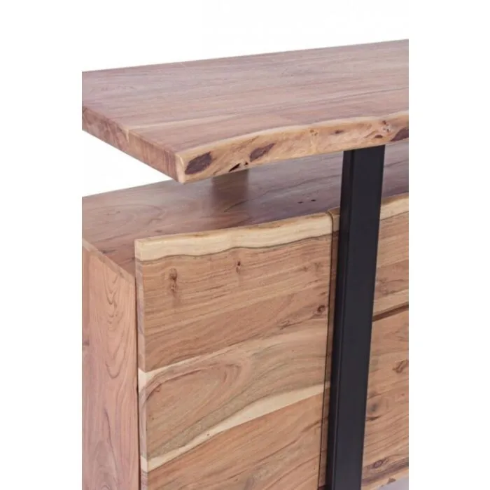 Komoda 4A-2C ARTUR Komoda 4A-2C ARTUR . Komoda 4A-2C ARTUR je edinstven kos pohištva, ki popestri vaš prostor s svojo obliko in eleganco. Narejena je iz kakovostnega