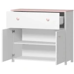 Komoda LINA . Komoda LINA je elegantna komoda z dvema vratama in dostopnim predalom. Odlično se poda vsaki sobi. Dimenzije: - Š:110 x V:90 x G:42 cm