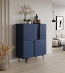 Komoda OLUR je eleganten kos pohištva, ki popestri vaš prostor. Njen poseben dizajn vas bo navdušil, saj prinese vašemu prostoru eleganco in prefinjenost.