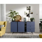 Komoda OLUR 2 . Komoda OLUR 2 je eleganten kos pohištva, ki popestri vaš prostor. Njen poseben dizajn vas bo navdušil, saj prinese vašemu prostoru eleganco