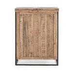 Komoda za steklenice 2A ELMER . Komoda za steklenice 2A ELMER je eleganten kos pohištva, ki popestri vaš prostor. Njen poseben dizajn vas bo navdušil, saj