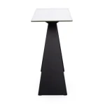 Konzola BLAZAR je eleganten kos pohištva, ki popestri vaš prostor. Njen poseben dizajn vas bo navdušil, saj prinese vašemu prostoru eleganco in