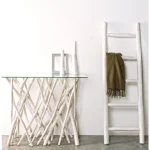 Konzola C-VT SAHEL . Konzola C-VT SAHEL je eleganten kos pohištva, ki popestri vaš prostor. Njen poseben dizajn vas bo navdušil, saj prinese vašemu