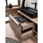 Kopalniški blok KELLY 80 2 . Kopalniški blok KELLY 80 2 je narejen iz kvalitetnih materialov. Stare sprednje strani in ohišje v barvi hrasta v kombinaciji s