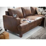 Kotna sedežna garnitura ALAJA . Kotna sedežna garnitura ALAJA je odlična garnitura po odlični ceni. Poseben dizajn, v videzu starinskega usnja kateri vas