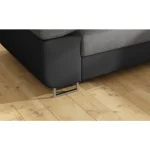 Kotna sedežna garnitura ANTON . Kotna garnitura ANTON je kotna sedežna garnitura, katera je narejena iz umetnega usnja in blaga. Garnitura se raztegne v