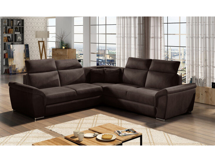 Kotna sedežna garnitura FERDO 4 je kotna sedežna garnitura, katera je narejena iz kvalitnetnega velvet blaga. Garnitura se raztegne v ležišče z delfin