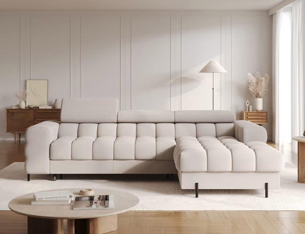 Kotna sedežna garnitura FERO je modernega dizajna. S svojim elegantnim videzom se bo podala v vsak prostor. Sedežna je praktična za uporabo saj se raztegne