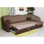 Kotna sedežna garnitura LAURA . Kotna sedežna garnitura LAURA je odlična garnitura po odlični ceni. Garnituri je potrebno določiti kot. Garnitura se