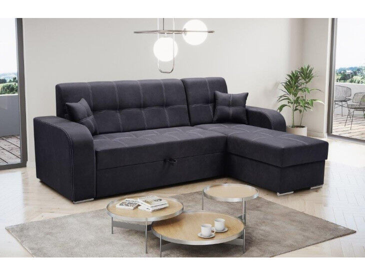 Kotna sedežna garnitura LUSI je priemrna za vsak prostor, saj je klasičnega izgleda. Sedežna je praktična za uporabo, saj se raztegne v ležišče z delfin