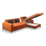 Kotna sedežna garnitura MAJLONT . Kotna sedežna garnitura MAJLONT je odličen kos pohištva za sodobno opremljene bivalne prostore. Zaradi izjemnih detajlov