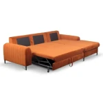 Kotna sedežna garnitura MAJLONT . Kotna sedežna garnitura MAJLONT je odličen kos pohištva za sodobno opremljene bivalne prostore. Zaradi izjemnih detajlov