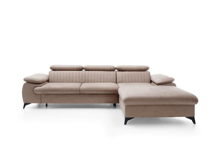 Kotna sedežna garnitura MIRANDA je sodobnega in modernega dizajna, ki bo ustrezal vsakemu dnevnemu prostoru. Zaradi svoje nežne in gladke tkanine, se boste