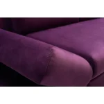 Kotna sedežna garnitura MIŠA . Zagotovite si udobje z moderno sedežno garnituro MIŠA. Oblazinjena je z blagom v vijolični barvi. Sedežna garnitura je