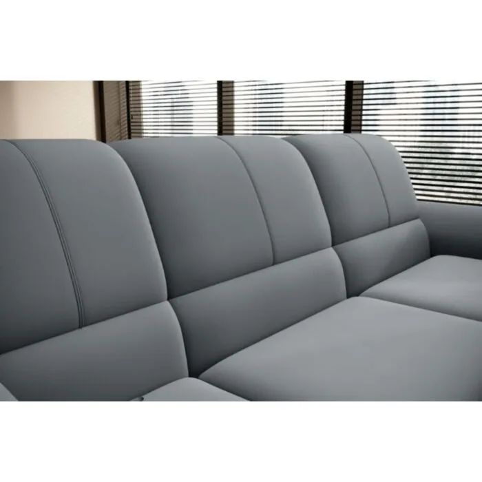 Kotna sedežna garnitura VALLY 3 Kotna sedežna garnitura VALLY 3 . Kotna sedežna garnitura VALLY 3 je sodobnega dizajna. Sedežna je praktična za uporabo, saj ima nastavljiv sredinski