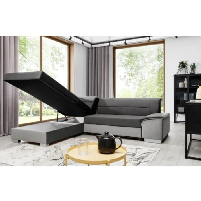 Kotna sedežna garnitura VERY 4 Kotna sedežna garnitura VERY 4 . Kotna sedežna garnitura VERY 4 je odlična garnitura po odlični ceni. Izdelana je v kombinciji blaga ter umetnega usnja.