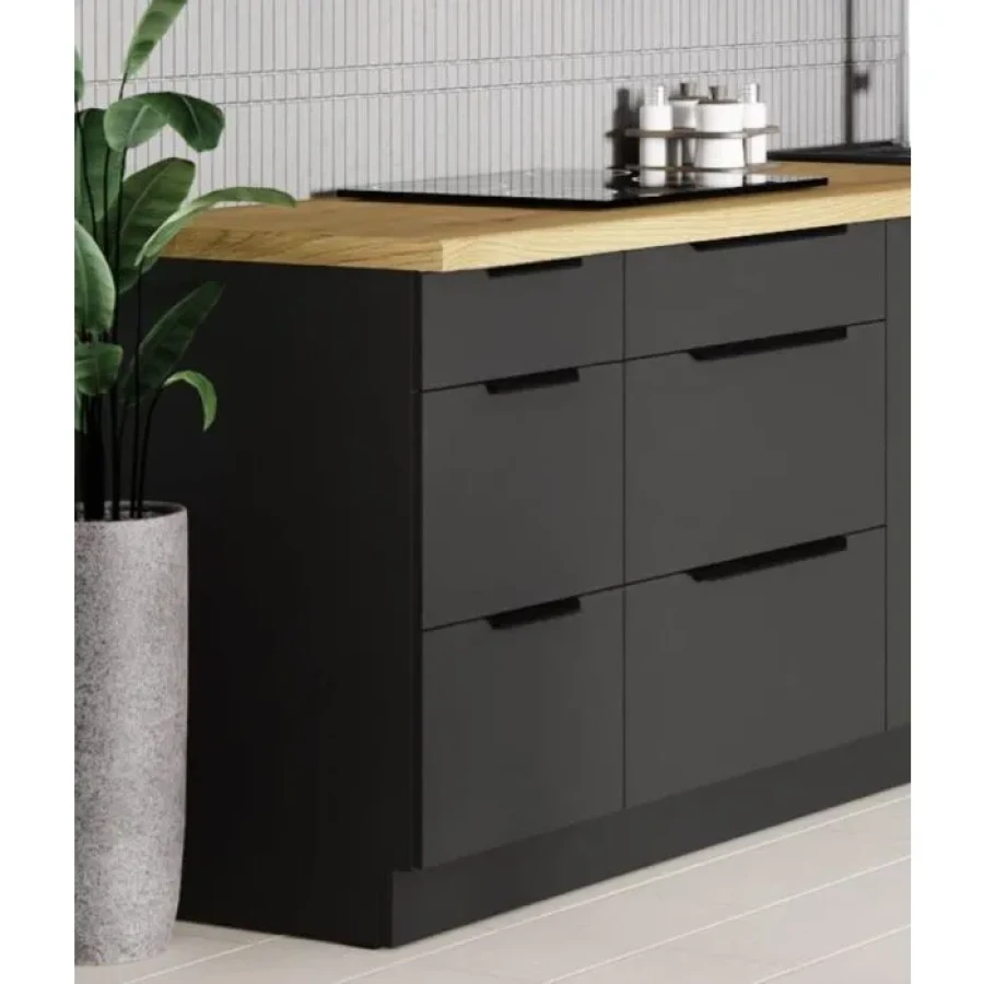 Kotni kuhinjski blok SAŠA 315 x 250 . Kuhinjski blok SAŠA 315 x 250 cm je kuhinja v črni mat barvi. Kuhinja je izdelana iz oplemenitenih ivernih plošč