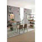 Kozola 2C LINE KENYA 110X40 . Konzola KENYA je sestavljena iz MDF plošče, videz lesa. Noge so iz 12mm stekla. Dimenzije: širina: 110cm globina: 40cm