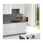 Kuhinja ELITE 350 . Kuhinjski blok ELITE 350 cm je dobavljiv v več barvah. Debelina delovnega pulta je 28 mm. Kuhinja je izdelana iz oplemenitenih ivernih