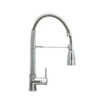 Kuhinjska armatura BS . Kuhinjska armatura BS je visokotlačna. Narejena je iz kroma. Armatura je izvlečna in ima možnost tuša. Dimenzije so 22 x 25 cm.