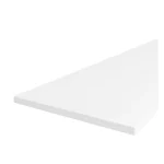 Kuhinjska delovna plošča BELO je dobro odporna na zunanje dejavnike, kot so praske, tekočine, udarci in toplota. Debelina plošče je 28 mm. Dobavljiva je v