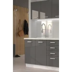 Kuhinjski blok SONJA 240 . Kuhinjski blok SONJA 240 cm je dobavljiva v belo sivi kombinaciji. Korpusi so iz laminirane plošče debeline 18 mm. Vrata steklene