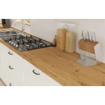 Kuhinjski blok STIL 350 . Kuhinja STIL je dolžine 350 cm. Kuhinja je narejena iz kvalitetnega iverala debeline 16 mm. Delovni pult je laminiran v hrast barvi